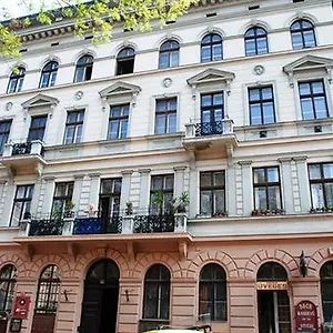 hotellátogatás