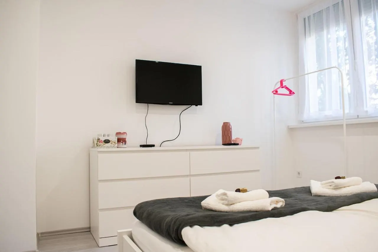 Fodormenta Residence Eger 0*,